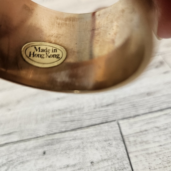 Brass Napkin Rings Set of 2 - Picture 2 of 5